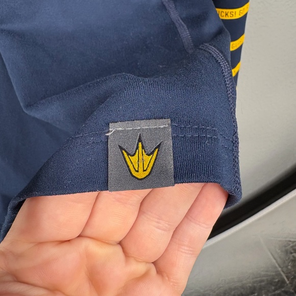 Oregon Ducks Yellow Stripe Sleeve 1/4 Zip Jacket - Picture 5 of 9